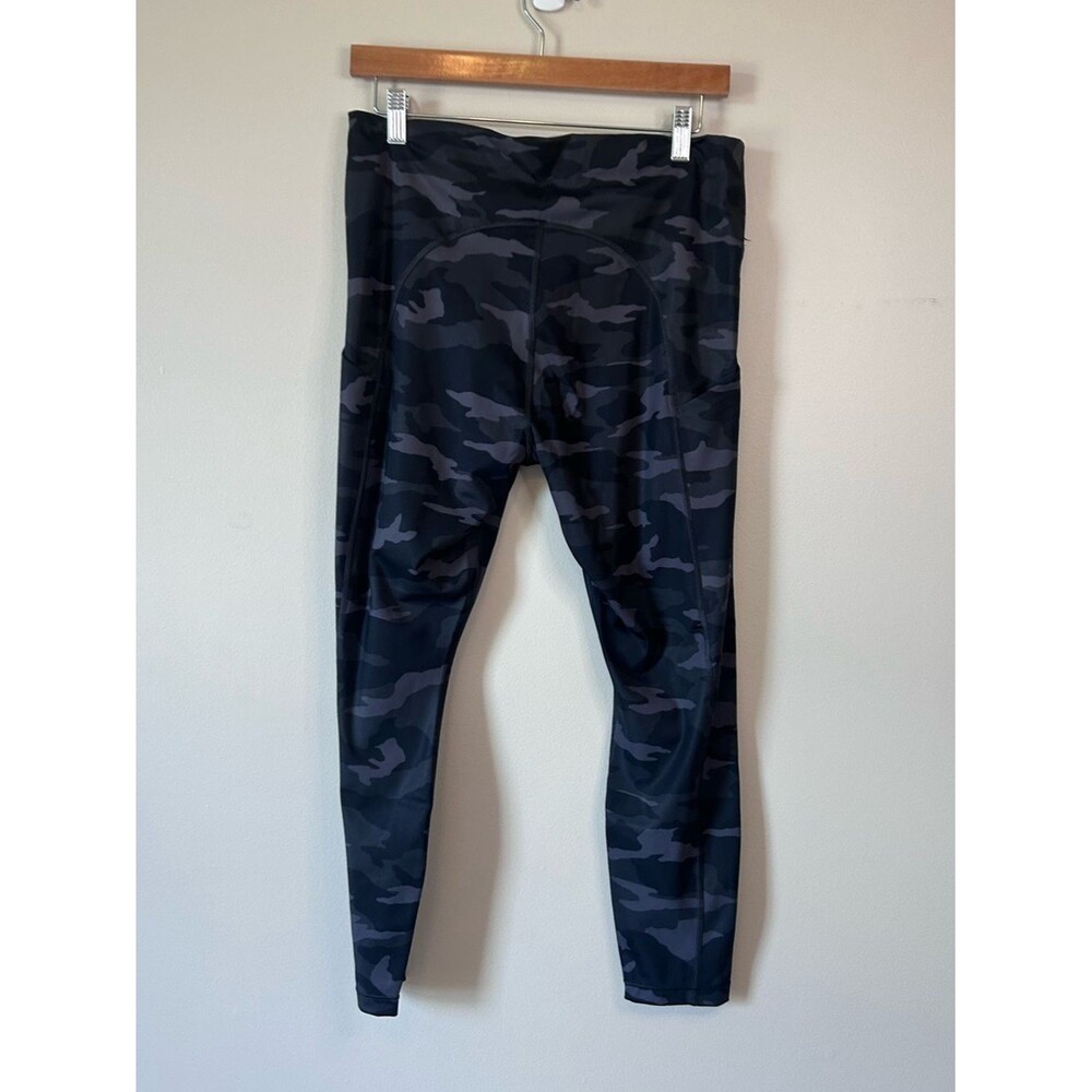 Athleta Black Ultimate Camo 7/8 Leggings Size Large - Picture 6 of 7